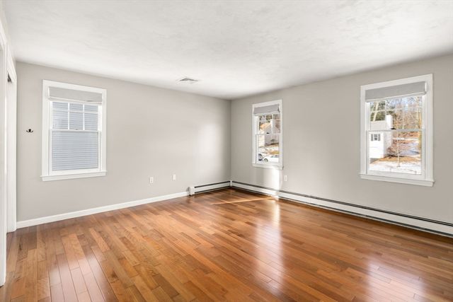 45 Ireta Rd, Shrewsbury, MA 01545