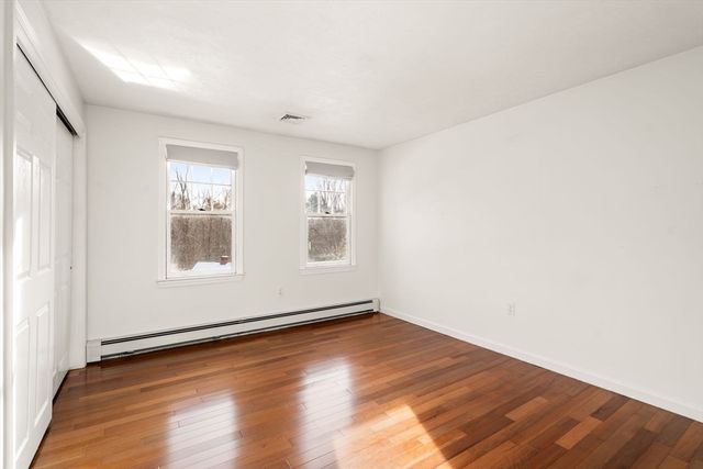 45 Ireta Rd, Shrewsbury, MA 01545