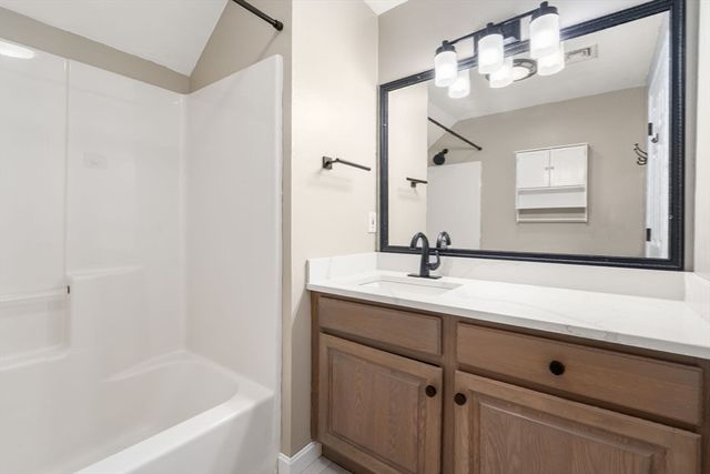 45 Ireta Rd, Shrewsbury, MA 01545