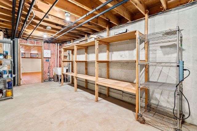 45 Ireta Rd, Shrewsbury, MA 01545