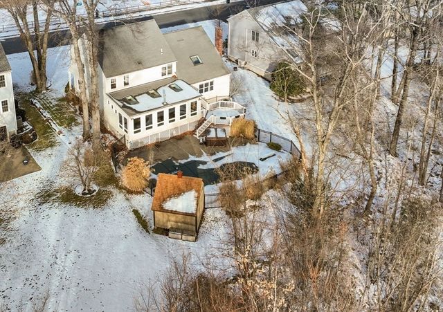 45 Ireta Rd, Shrewsbury, MA 01545