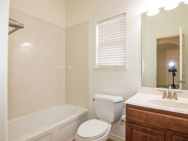 417 Niles Court, Oak Point, TX 75068