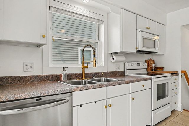 345 Ruddiman Drive, North Muskegon City, MI 49445