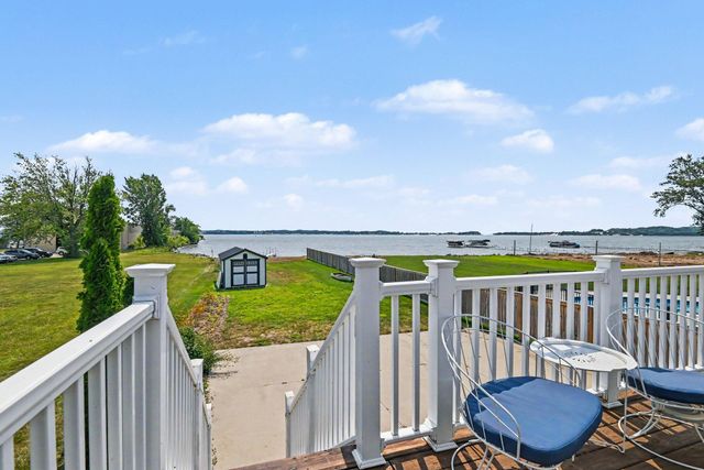 345 Ruddiman Drive, North Muskegon City, MI 49445
