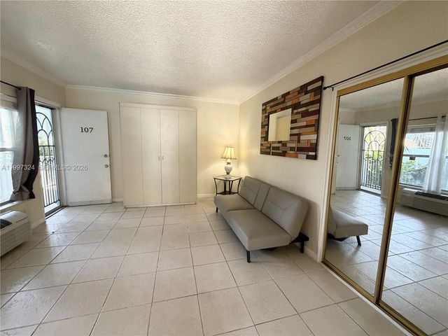 315 Van Buren St 107B, Hollywood, FL 33019
