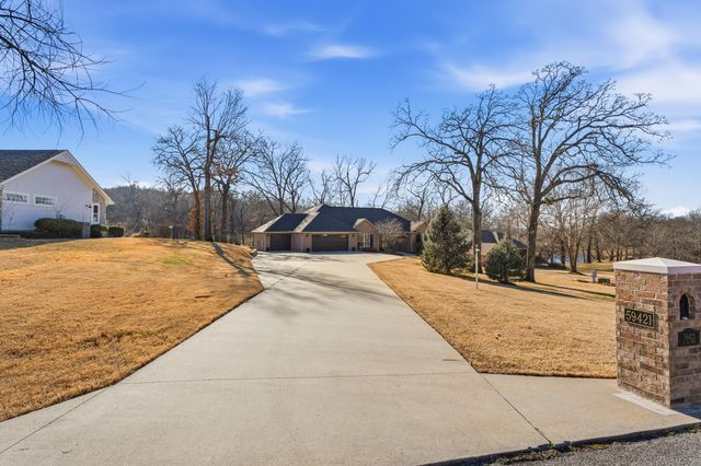 59421 E 301 Road, Grove, OK 74344