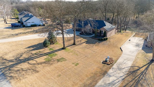59421 E 301 Road, Grove, OK 74344