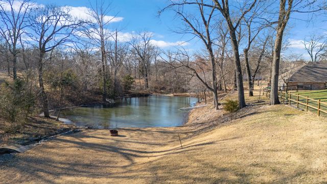 59421 E 301 Road, Grove, OK 74344