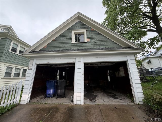 1300-1302 Oak Street, Syracuse, NY 13203