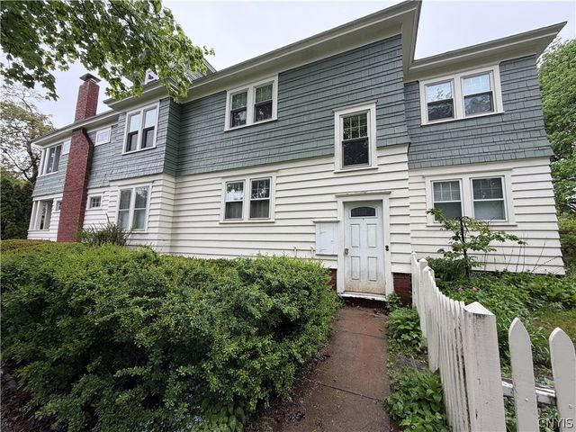 1300-1302 Oak Street, Syracuse, NY 13203
