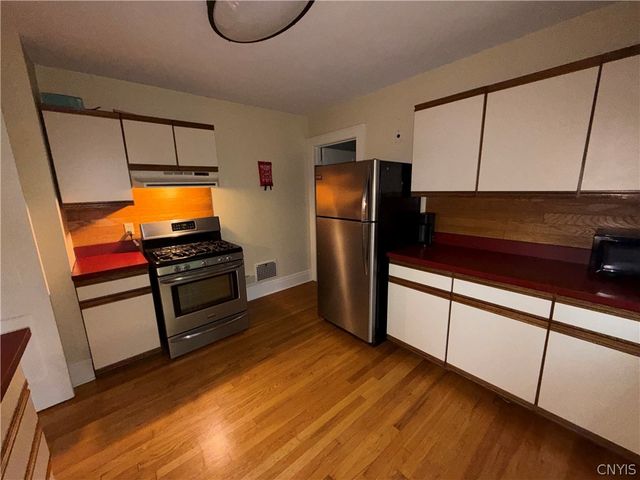 1300-1302 Oak Street, Syracuse, NY 13203