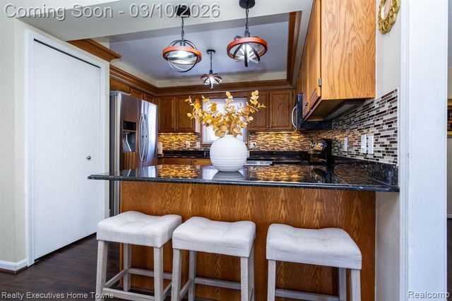 39344 Lorien Drive, Sterling Heights, MI 48313