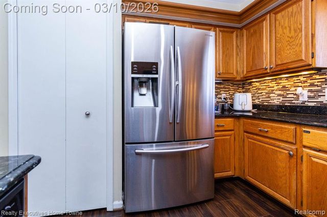 39344 Lorien Drive, Sterling Heights, MI 48313