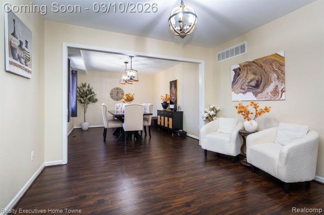 39344 Lorien Drive, Sterling Heights, MI 48313