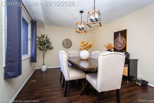 39344 Lorien Drive, Sterling Heights, MI 48313