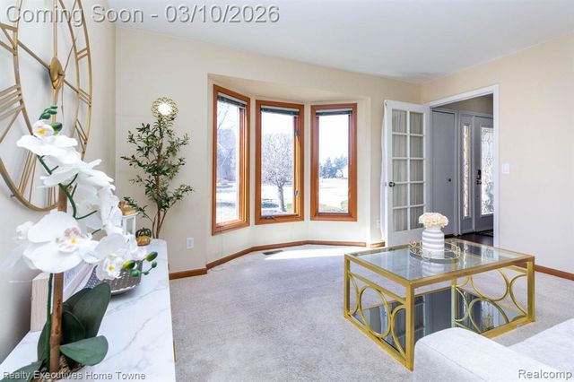 39344 Lorien Drive, Sterling Heights, MI 48313