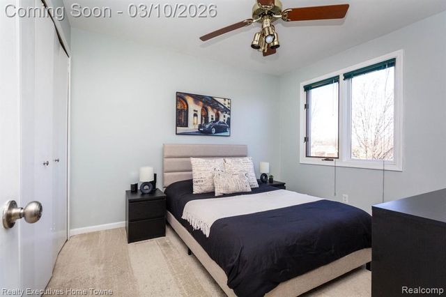 39344 Lorien Drive, Sterling Heights, MI 48313