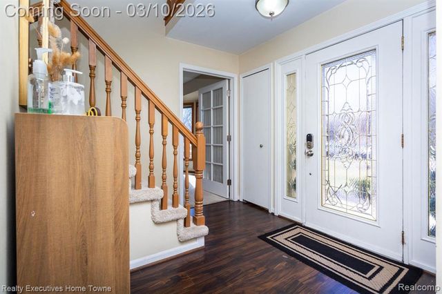 39344 Lorien Drive, Sterling Heights, MI 48313