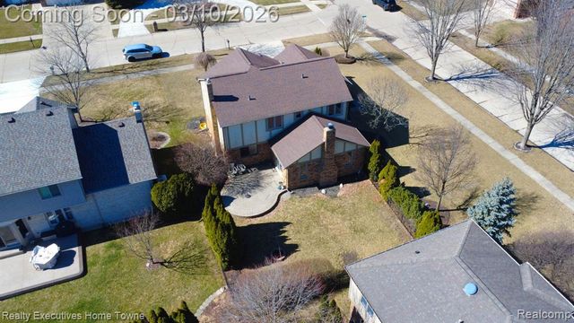 39344 Lorien Drive, Sterling Heights, MI 48313