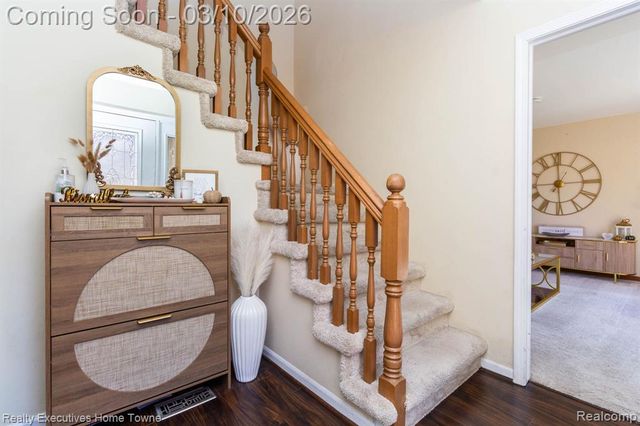 39344 Lorien Drive, Sterling Heights, MI 48313