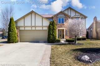 39344 Lorien Drive, Sterling Heights, MI 48313