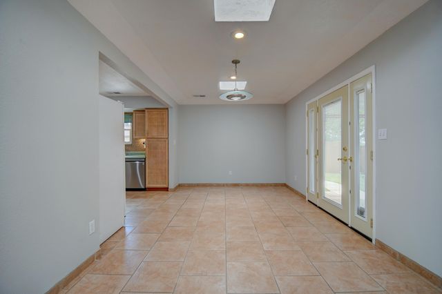 763 Western Hills Drive SE, Rio Rancho, NM 87124