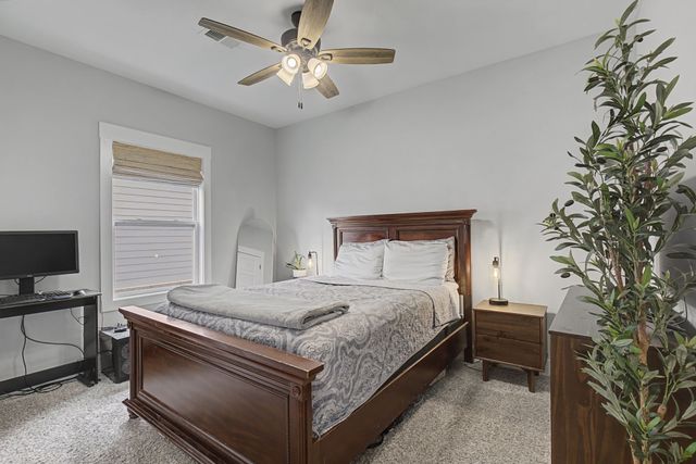 959 Alton Dr, Clarksville, TN 37043