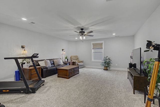 959 Alton Dr, Clarksville, TN 37043