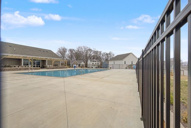 959 Alton Dr, Clarksville, TN 37043