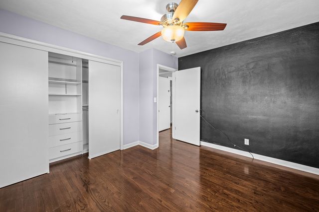 1358 W Garfield Street, Davenport, IA 52804