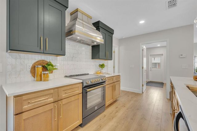 350 CORNWALL RD, Winter Park, FL 32792