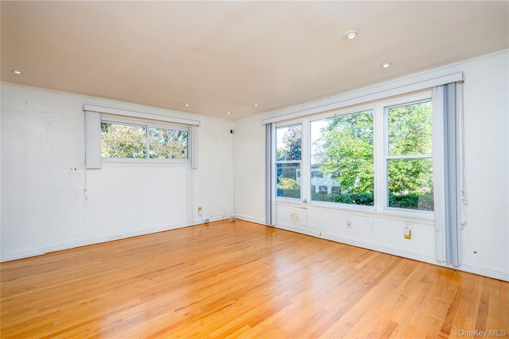 2 Whitman Road, Yonkers, NY 10710 — photo 3