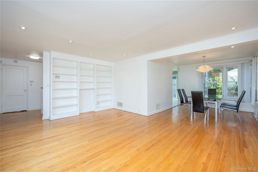 2 Whitman Road, Yonkers, NY 10710 — photo 4