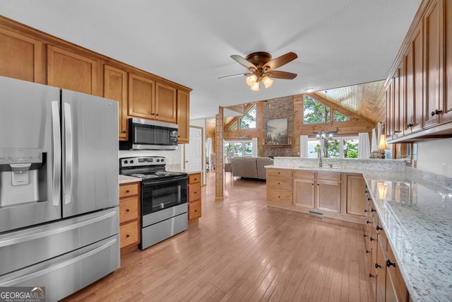 801 Starlight Drive, Sautee Nacoochee, GA 30571