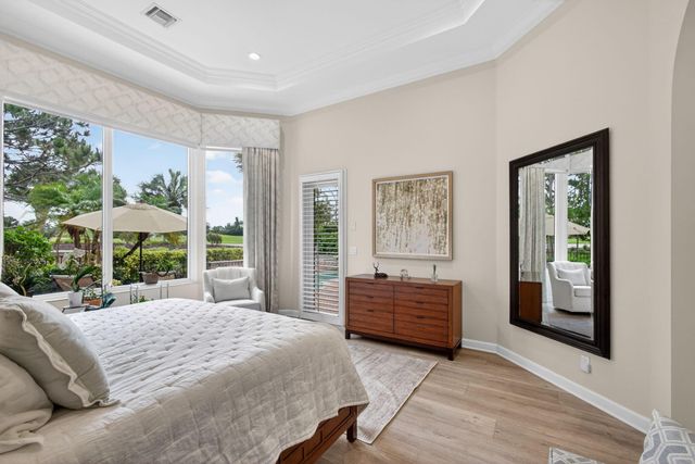 160 Viera Drive, Palm Beach Gardens, FL 33418