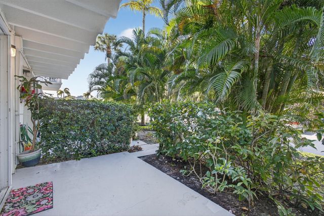 4001 S Ocean Boulevard 119, South Palm Beach, FL 33480