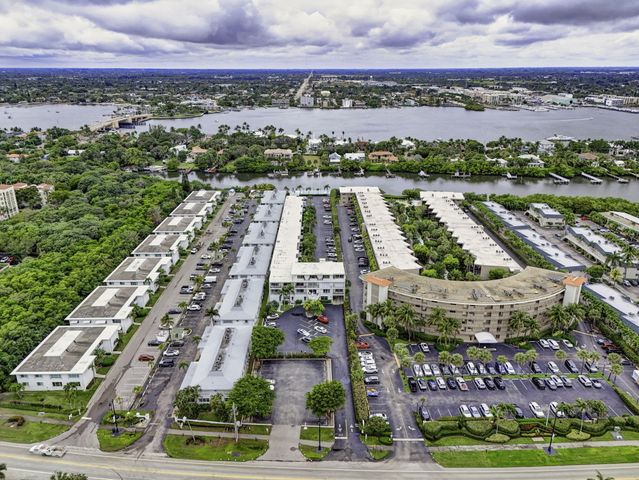 4001 S Ocean Boulevard 119, South Palm Beach, FL 33480