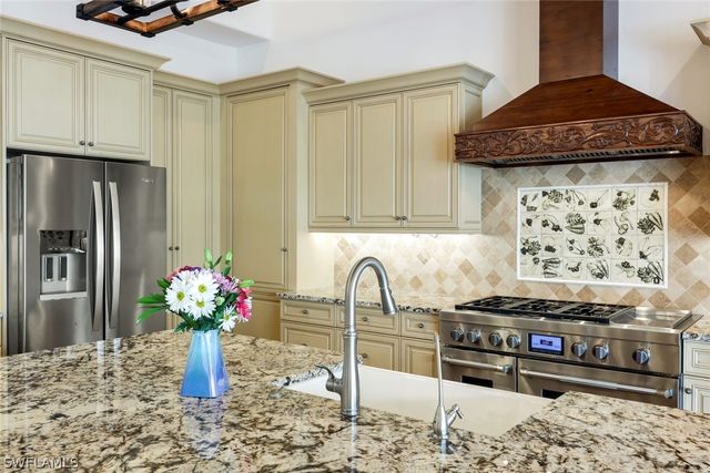 1400 FORREST CT, Marco Island, FL 34145