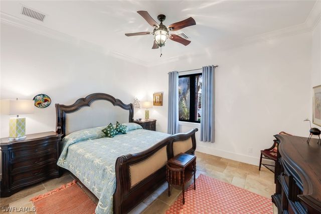 1400 FORREST CT, Marco Island, FL 34145