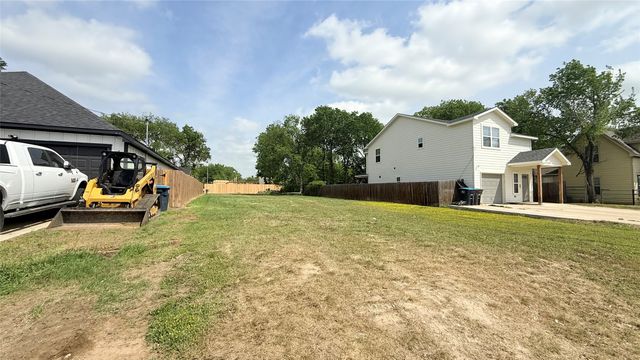 4803 Fitzhugh Avenue, Fort Worth, TX 76105