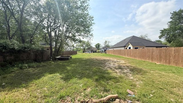4803 Fitzhugh Avenue, Fort Worth, TX 76105
