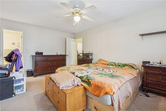 109 Cheltenham Way Apt A, Yorktown, VA 23693