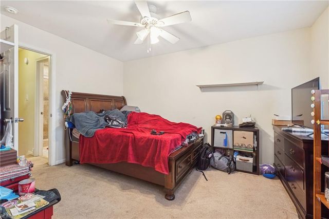 109 Cheltenham Way Apt A, Yorktown, VA 23693