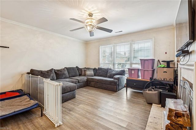 109 Cheltenham Way Apt A, Yorktown, VA 23693