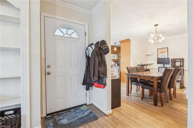 109 Cheltenham Way Apt A, Yorktown, VA 23693