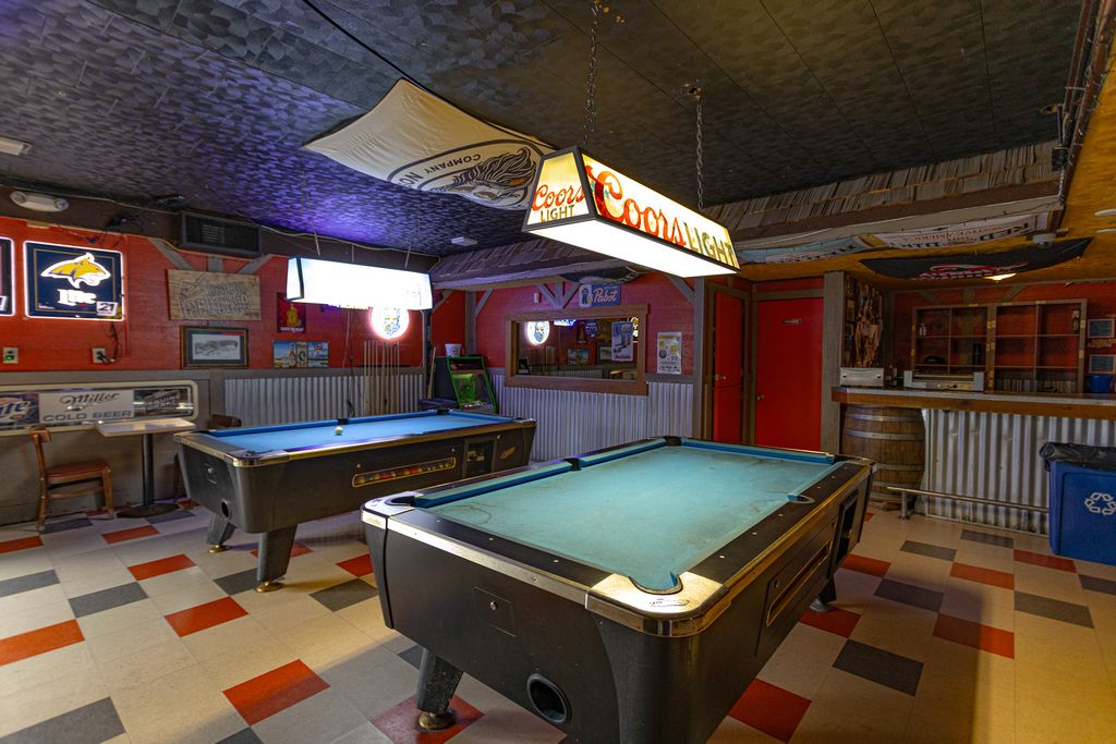 Address unavailable. photo 39