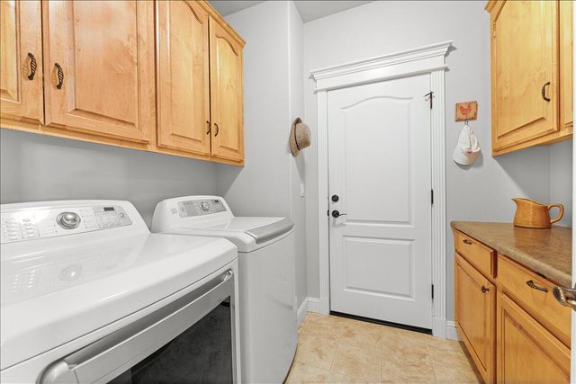 1340 SE Joel Drive, Grants Pass, OR 97527