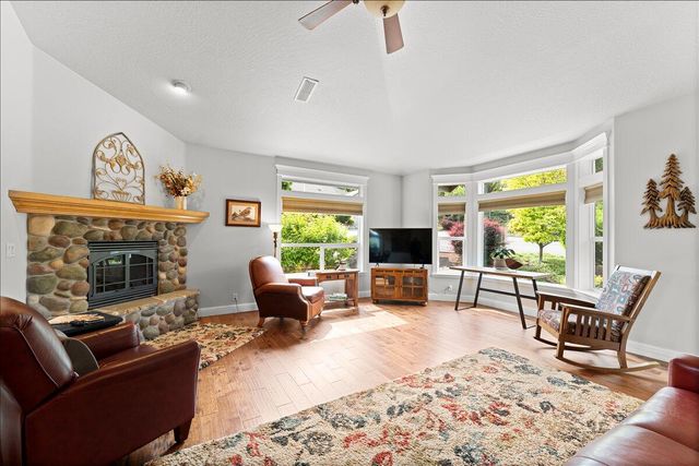 1340 SE Joel Drive, Grants Pass, OR 97527
