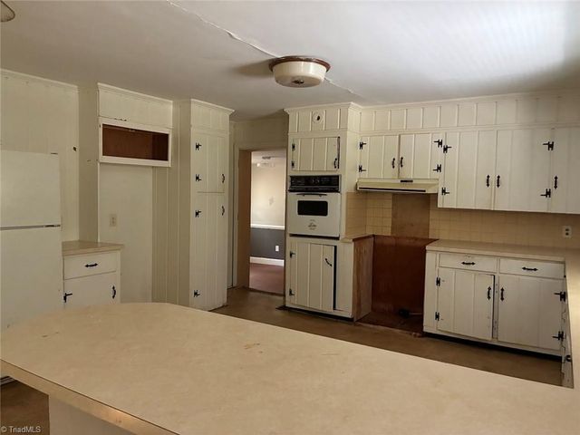 3457 university Parkway, Winston-salem, NC 27106