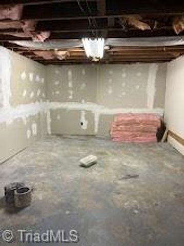 3457 university Parkway, Winston-salem, NC 27106